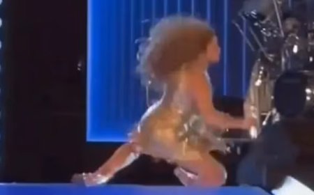 Shakira suffers brutal fall on-stage, twists her ankle
