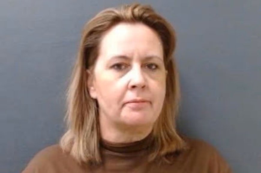 Texas mother Susan Rae Helton sentenced to 20 years for caging, starving adopted teens