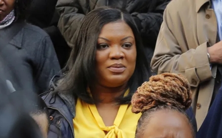 Tova Noel: Guard who found Epstein dead in cell received mystery payments